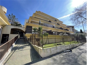 t4 à la vente -   06200  NICE, surface 69 m2 vente t4 - UBI462131090